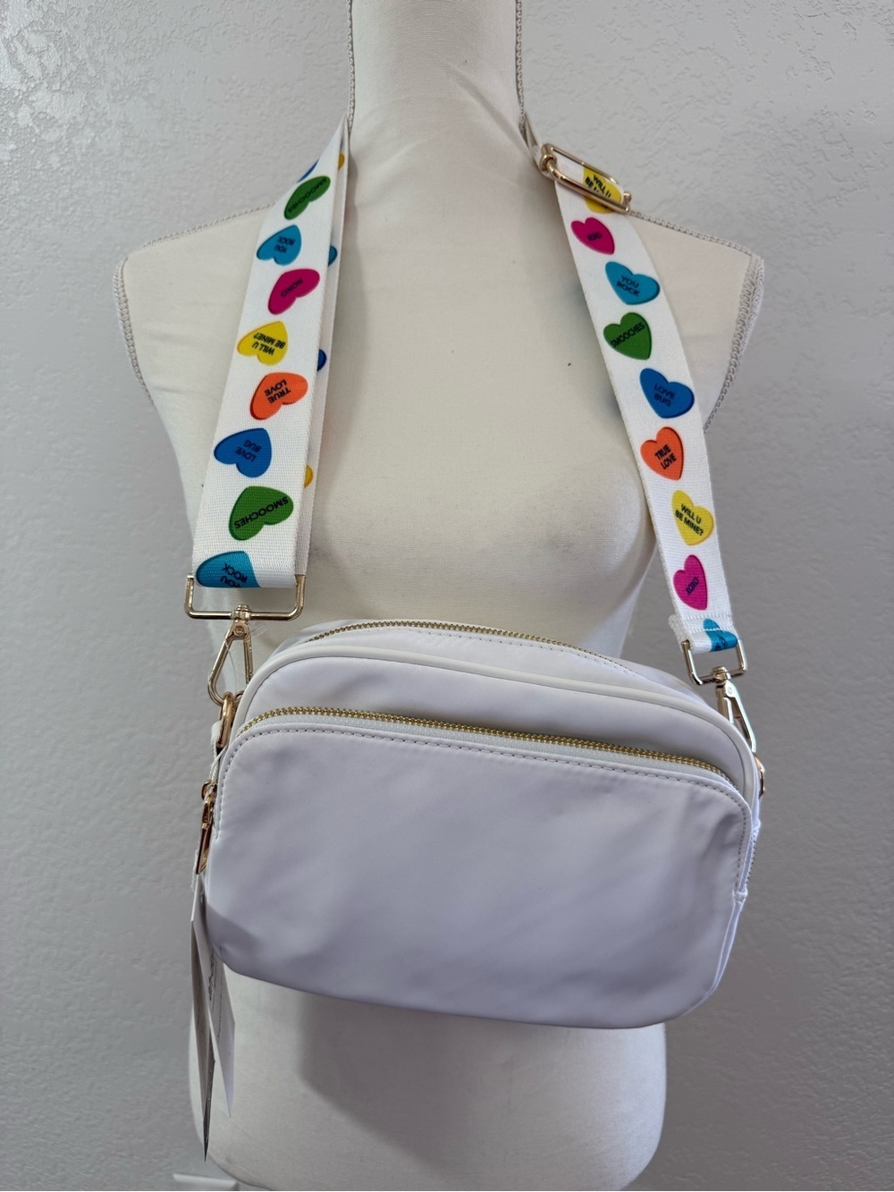 ah-DORNED New York White Small Crossbody Bag Zip Multicolor Heart Strap.